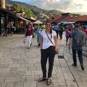 Meet your Posher, Malorie